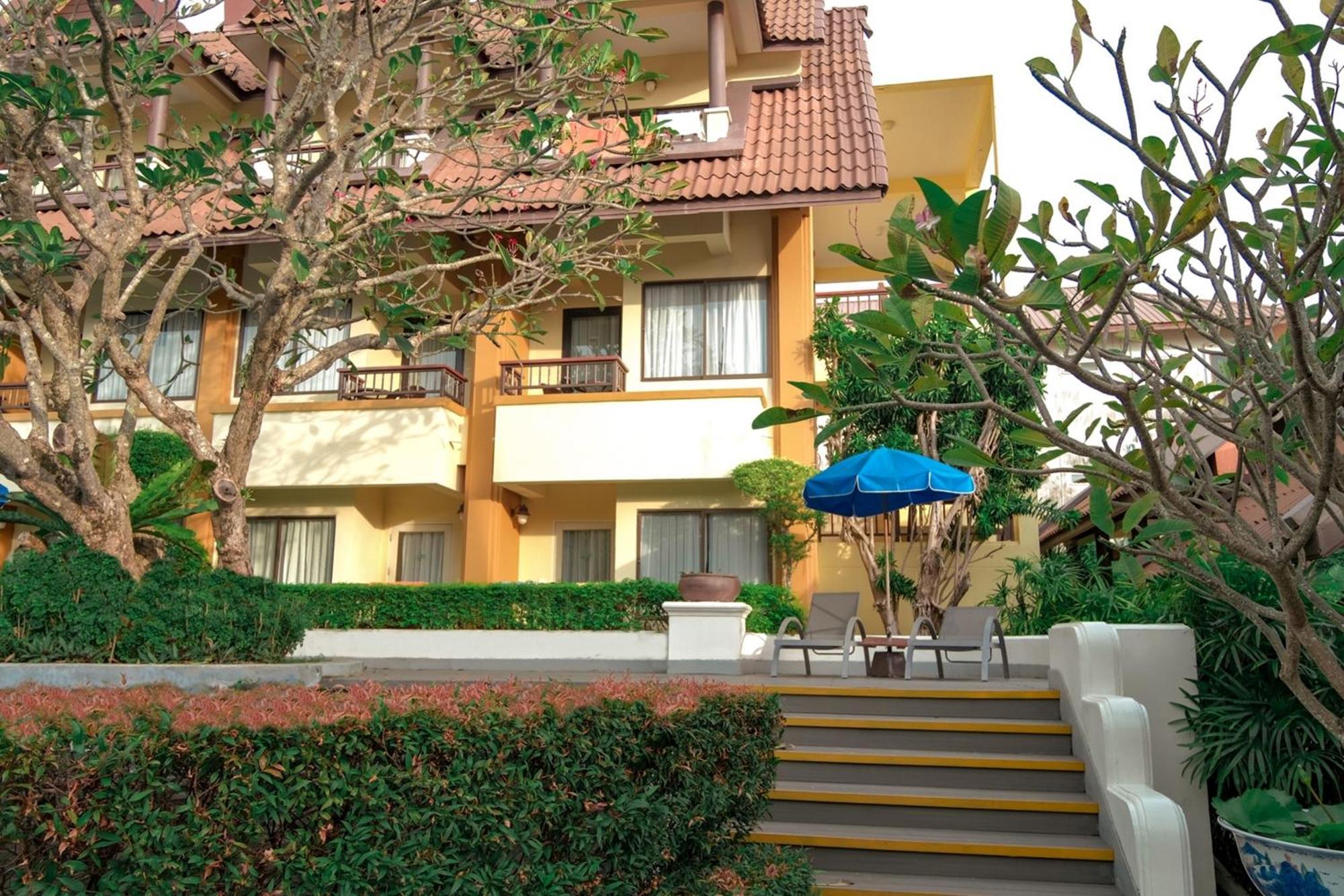 Diamond Cottage Resort & Spa Karon Exterior photo